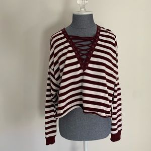 Cropped long sleeve w/ lace up front